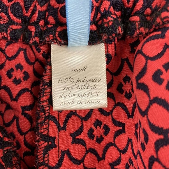 Moonlight Women's S Black Red Geometric Jacquard High Rise Elastic Waist Shorts - Picture 5 of 6